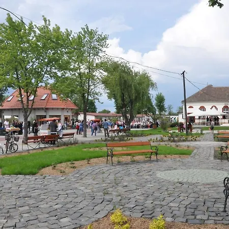 Holiday park Piknik Park Szabadido Kozpont Mezobereny